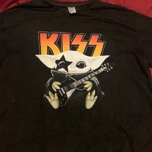 Kiss Baby Yoda shirt XXL